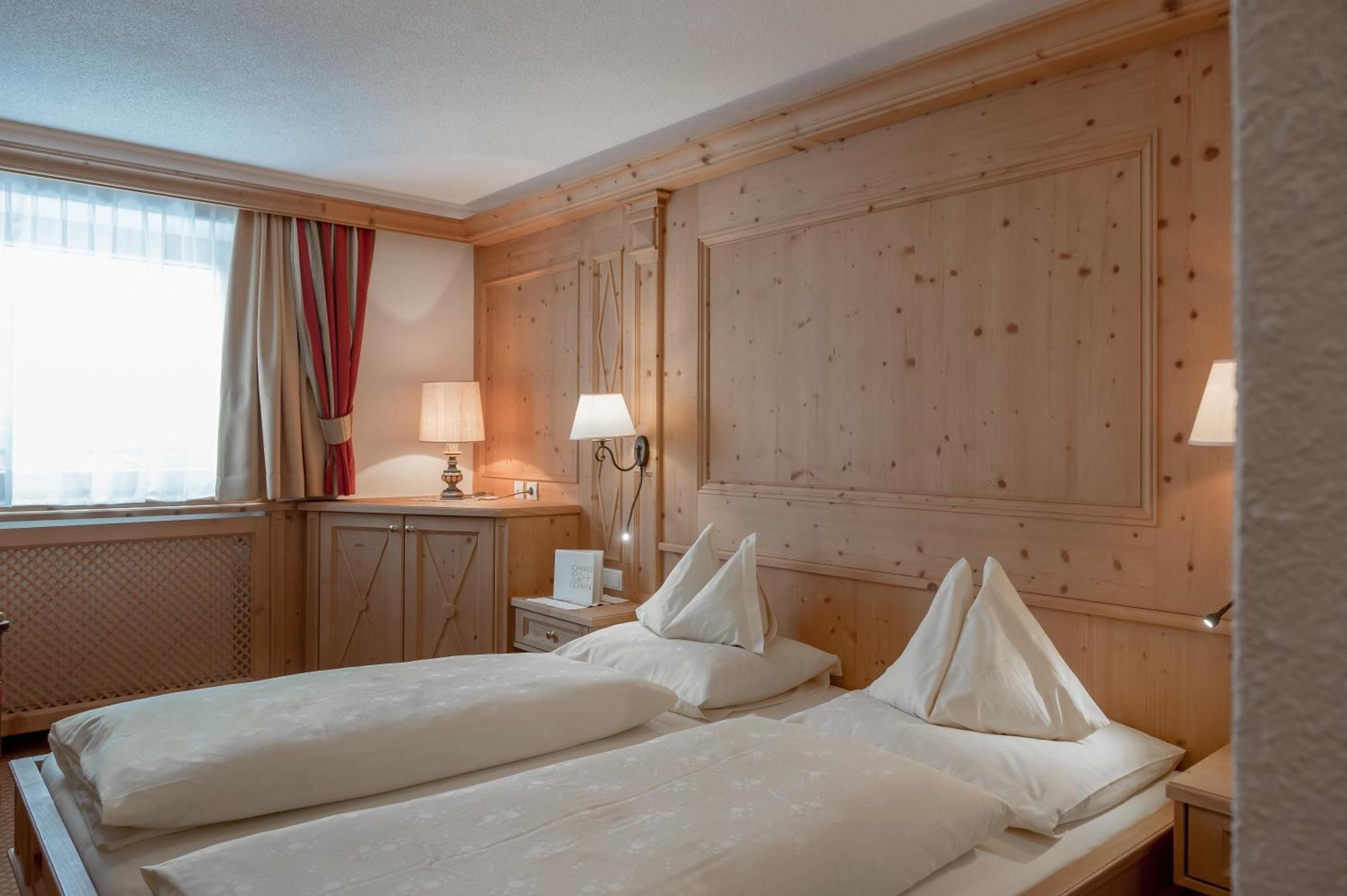 Hotel Alpenland โอเบอร์กัวร์เกิล ภายนอก รูปภาพ