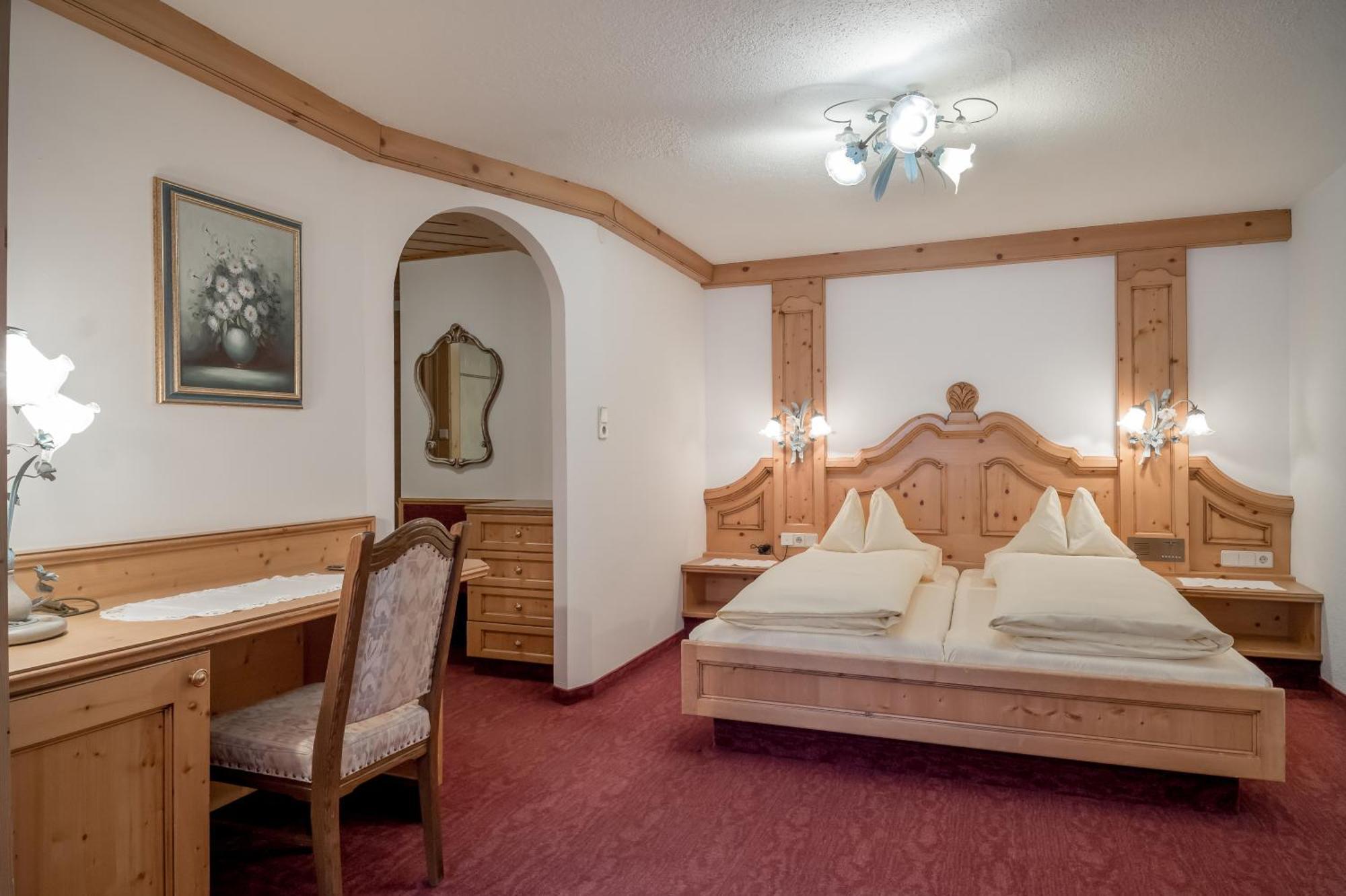 Hotel Alpenland โอเบอร์กัวร์เกิล ภายนอก รูปภาพ