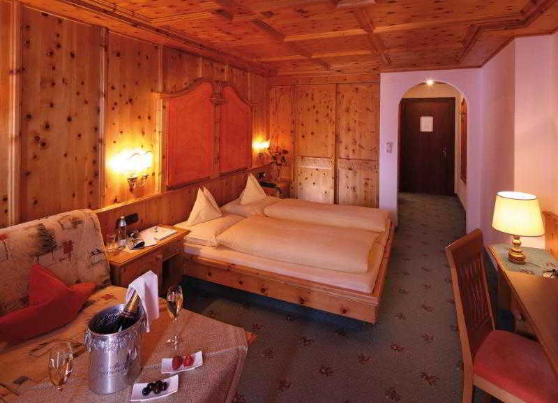 Hotel Alpenland โอเบอร์กัวร์เกิล ภายนอก รูปภาพ