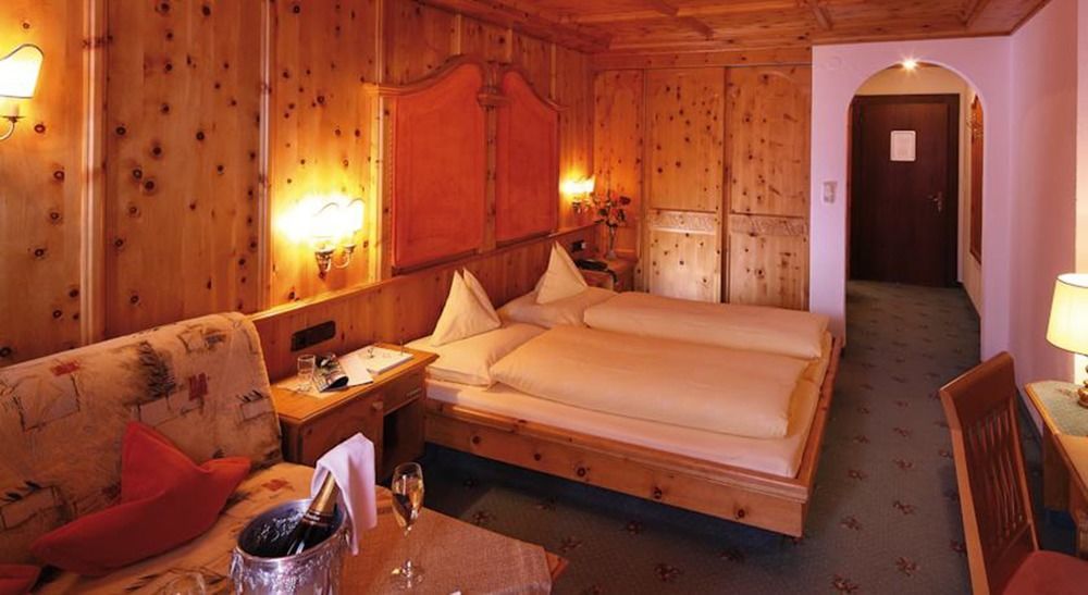 Hotel Alpenland โอเบอร์กัวร์เกิล ภายนอก รูปภาพ