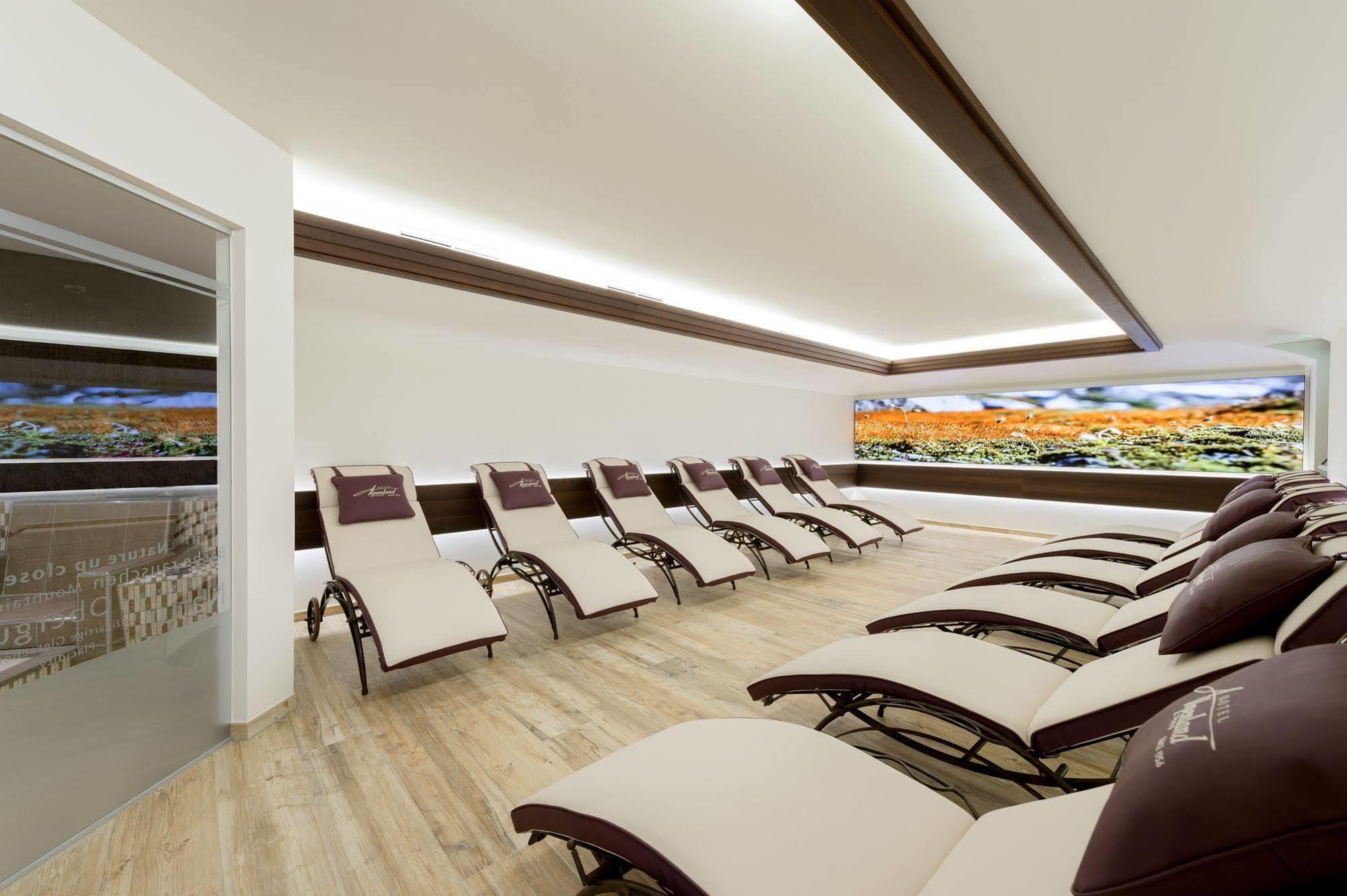 Hotel Alpenland โอเบอร์กัวร์เกิล ภายนอก รูปภาพ